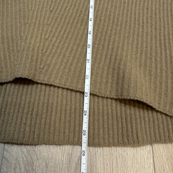 Almina Concept Sweater Camel Tan 100% Geelong Wool V-Neck Sweater Size Small - Picture 6 of 8